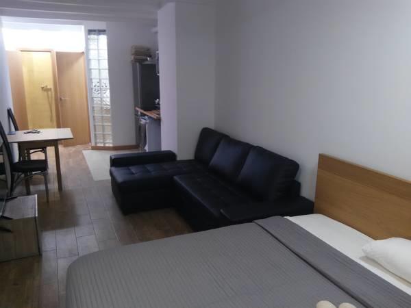 Spacious Doubleroom Apartment At Sants Barcelona Bagian luar foto
