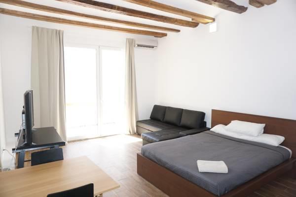 Spacious Doubleroom Apartment At Sants Barcelona Bagian luar foto